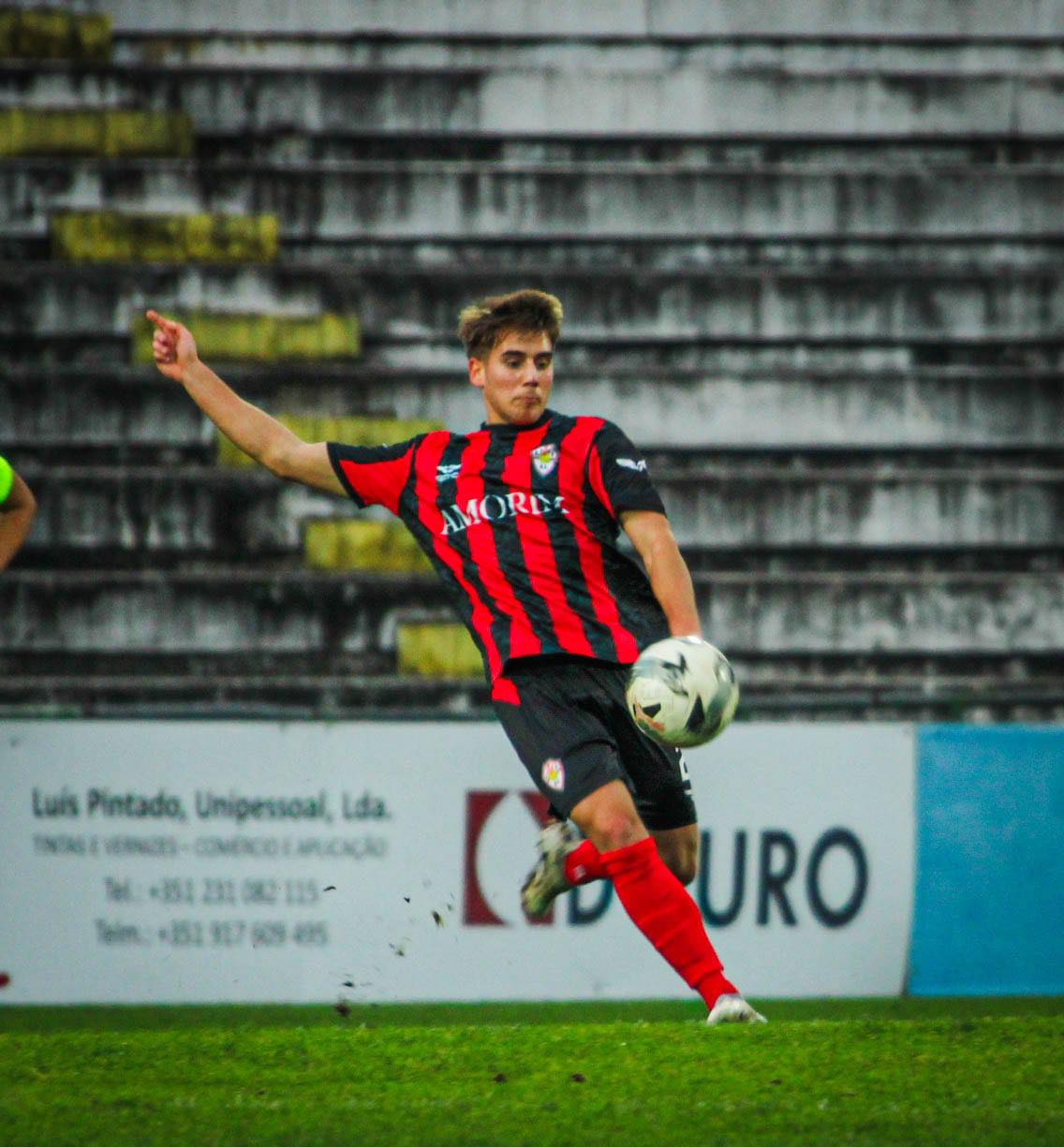 CF União de Lamas e Florgrade FC empatados no Campeonato de Portugal